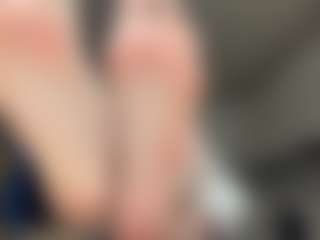 RobbynOkihara's Live Sex Cam Show