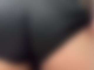 RobbynOkihara's Live Sex Cam Show