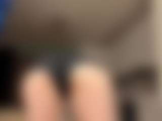 RobbynOkihara's Live Sex Cam Show