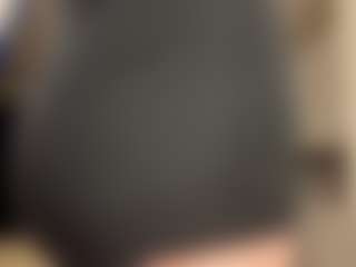 RobbynOkihara's Live Sex Cam Show