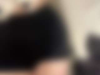 RobbynOkihara's Live Sex Cam Show