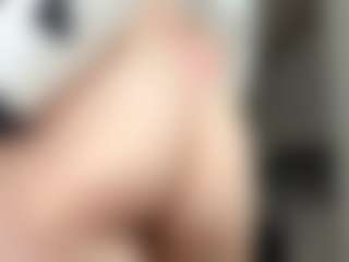 RobbynOkihara's Live Sex Cam Show