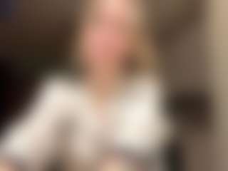 RobbynOkihara's Live Sex Cam Show