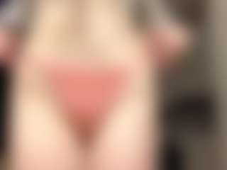 RobbynOkihara's Live Sex Cam Show