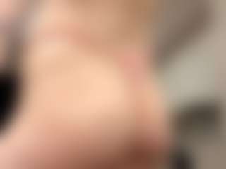RobbynOkihara's Live Sex Cam Show