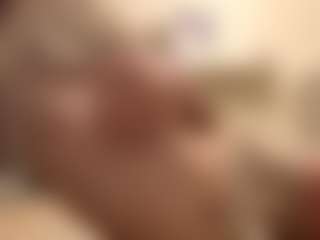 RobbynOkihara's Live Sex Cam Show