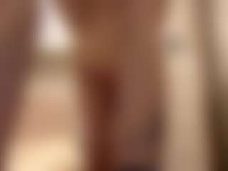 RobbynOkihara's Live Sex Cam Show