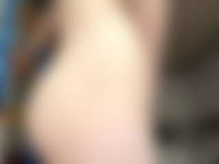 RobbynOkihara's Live Sex Cam Show
