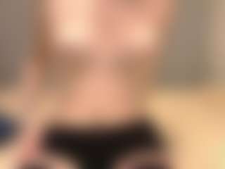 Live cam show with RobbynOkihara - Blue Eyes on Camsoda Late Night