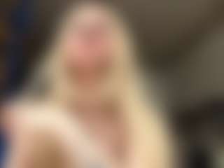 Live cam show with RobbynOkihara - Oil on Dolls Live
