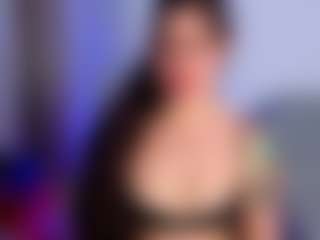 Live cam show with SweetAlessa - Teen (18+) on CamwithHer