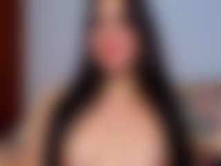 Live cam show with SweetAlessa - Fingering on live18s.com