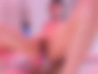 calioperoux's Live Sex Cam Show
