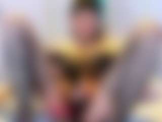 calioperoux's Live Sex Cam Show