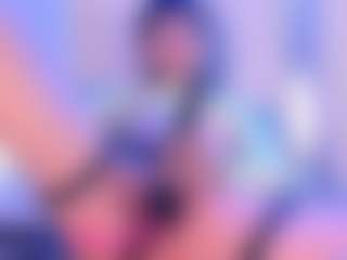 calioperoux's Live Sex Cam Show