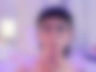 calioperoux's Live Sex Cam Show