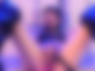 Live cam show with calioperoux - Ass Bouncing on Milfs Live