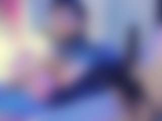 calioperoux's Live Sex Cam Show