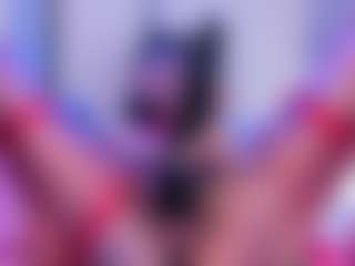 Live cam show with calioperoux - Deepthroat on luckytryst.com
