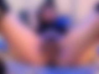 calioperoux's Live Sex Cam Show