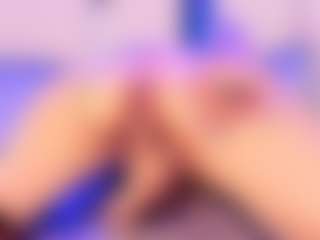 calioperoux's Live Sex Cam Show