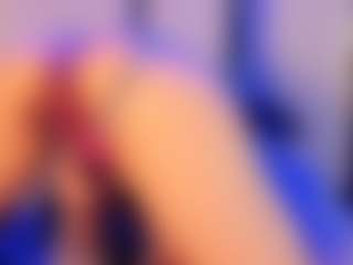 calioperoux's Live Sex Cam Show