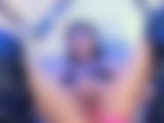 calioperoux's Live Sex Cam Show