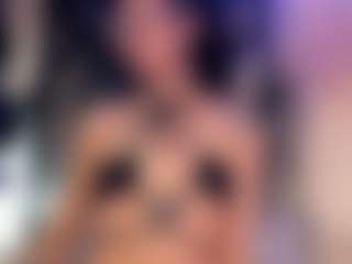 Live cam show with calioperoux - Petite on Gym Cam Girls