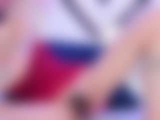 Live cam show with calioperoux - Petite on Camsoda