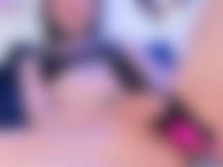 calioperoux's Live Sex Cam Show