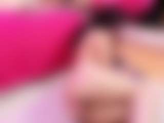 Live cam show with KendallRogers - Pornstar on Hubzter Live