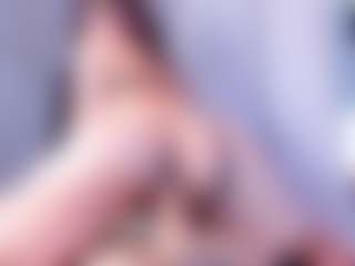 Live cam show with KendallRogers - Brown Eyes Brown Hair on MyBangCams