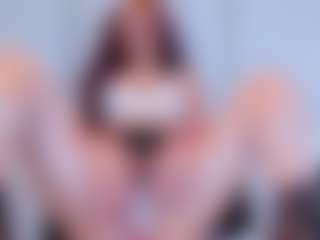 Live cam show with KendallRogers - Public on Livezox