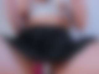 Live cam show with KendallRogers - Public Brown Hair on Fling VIP Chat