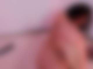 Live cam show with KendallRogers - Deepthroat on Camsoda