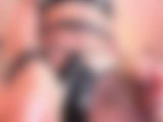 Live cam show with KendallRogers - Foot Fetish Brown Hair on Strip Flash - Live Sex Shows