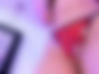 Live cam show with KendallRogers - Ass Bouncing on Cam Slut