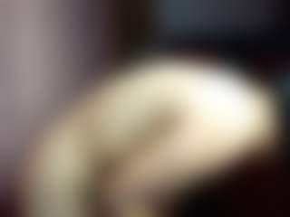 Live cam show with MoriahStorm - Average on Camiplay Live