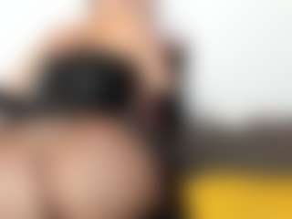 Live cam show with NataliaBabe - Oil on SquirtSoMuch