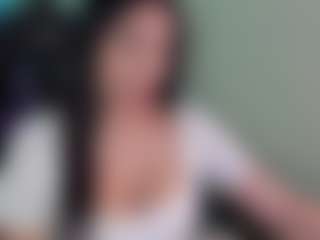 Live cam show with Ana - Small Tits Brown Hair on Camsoda