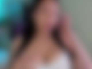 Live cam show with Ana - College on Camming Site