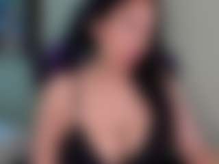 Live cam show with Ana - Average on Camsoda