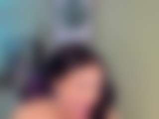 Live cam show with Ana - Public on friskycurves.com