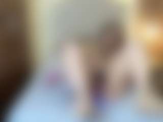 Live cam show with RachellPark - Middle Aged on Camsoda