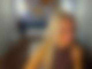 Live cam show with Silen - Skinny on Free Soda