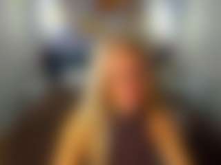 Live cam show with Silen - Blowjob on PervPlay.com