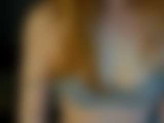 Live cam show with SunFlowerHoney - Submissive on Gym Cam Girls
