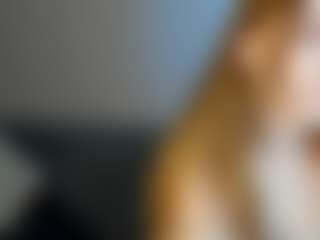 Live cam show with SunFlowerHoney - Petite on Camsoda