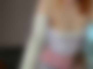 Live cam show with SunFlowerHoney - Petite Teen (18+) on CamClone