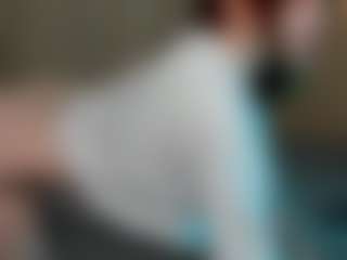 Live cam show with SunFlowerHoney - Red Hair Cum on liverealitysex.com